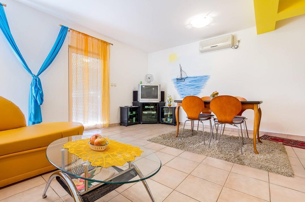 Apartment Ellis Premantura Exteriér fotografie